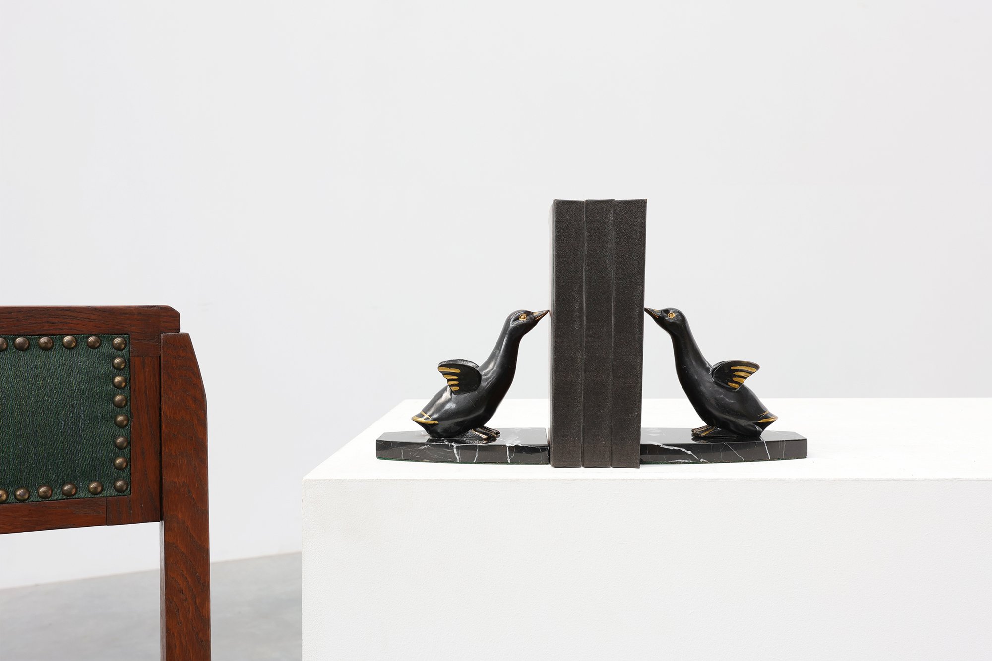 Pair of Art Deco Geese Bookends on Black Marble Bases, France, 1920thumbnail