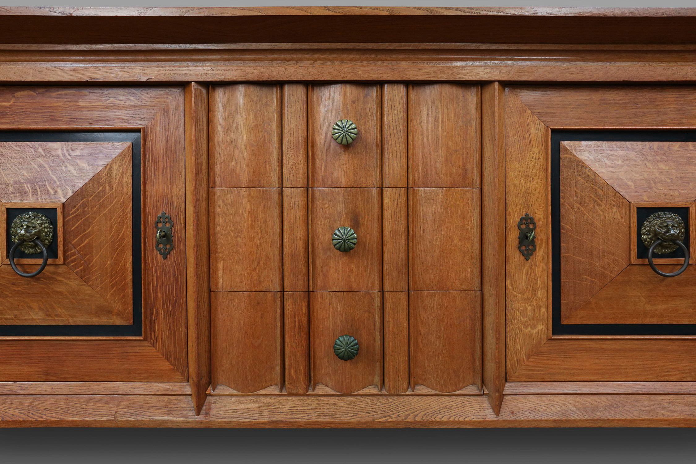 Art Deco brutalist Belgian sideboard in solid Oak and Brass detailsthumbnail